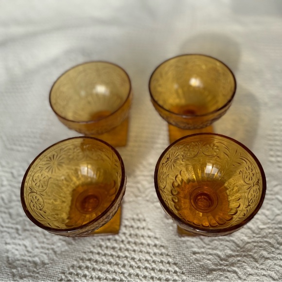 Indiana Glass Daisy Amber Low Footed Sherbet Dishes - Picture 2 of 4